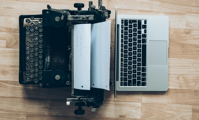 Comparing typewriter to macbook